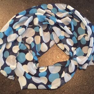 🌸BOGO ALL $10&under! Sheer bubbly scarf 🔵🔵🔵